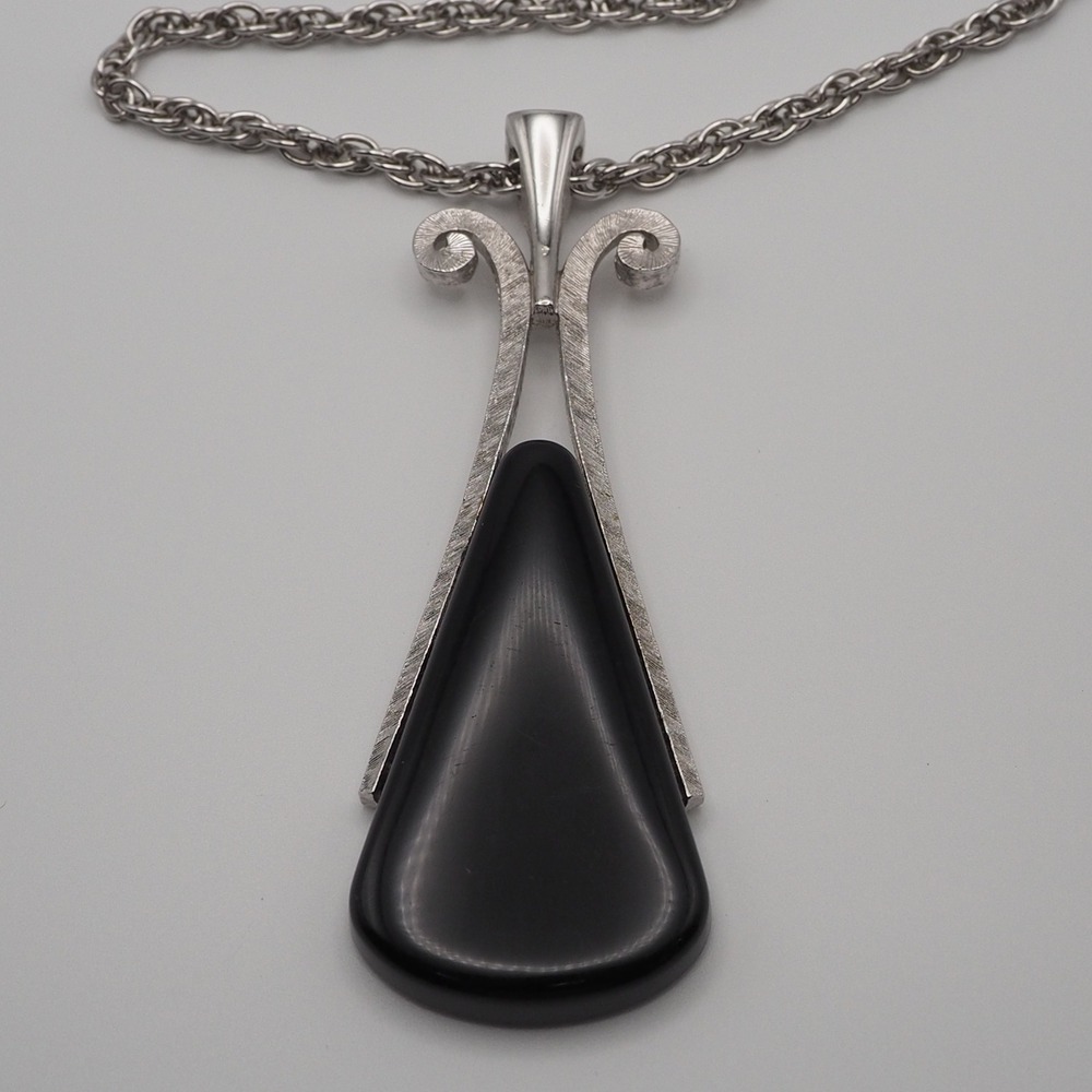 Avon Ebony Teardrop Pendant Necklace Black Silver Tone Long Rope Chain Large MCM - Picture 2 of 9